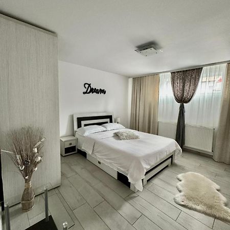 Apartament La Relax Braszów Zewnętrze zdjęcie