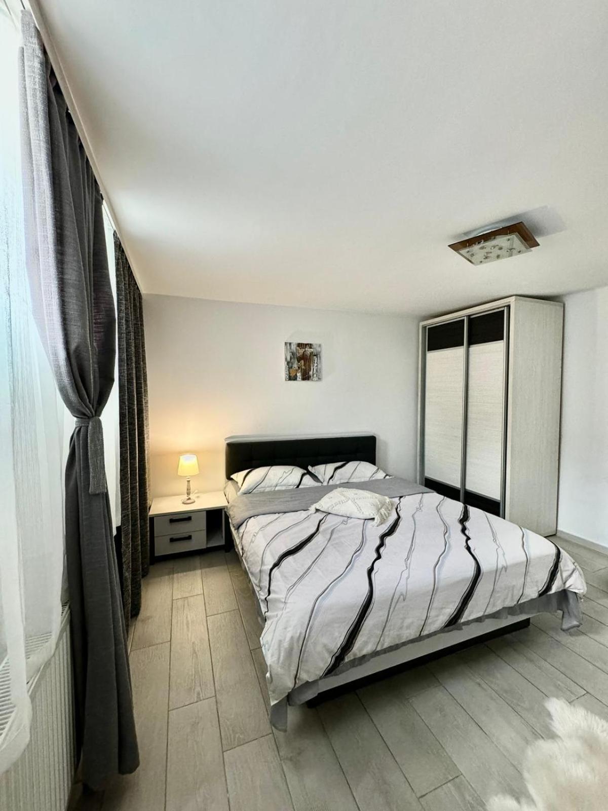 Apartament La Relax Braszów Zewnętrze zdjęcie
