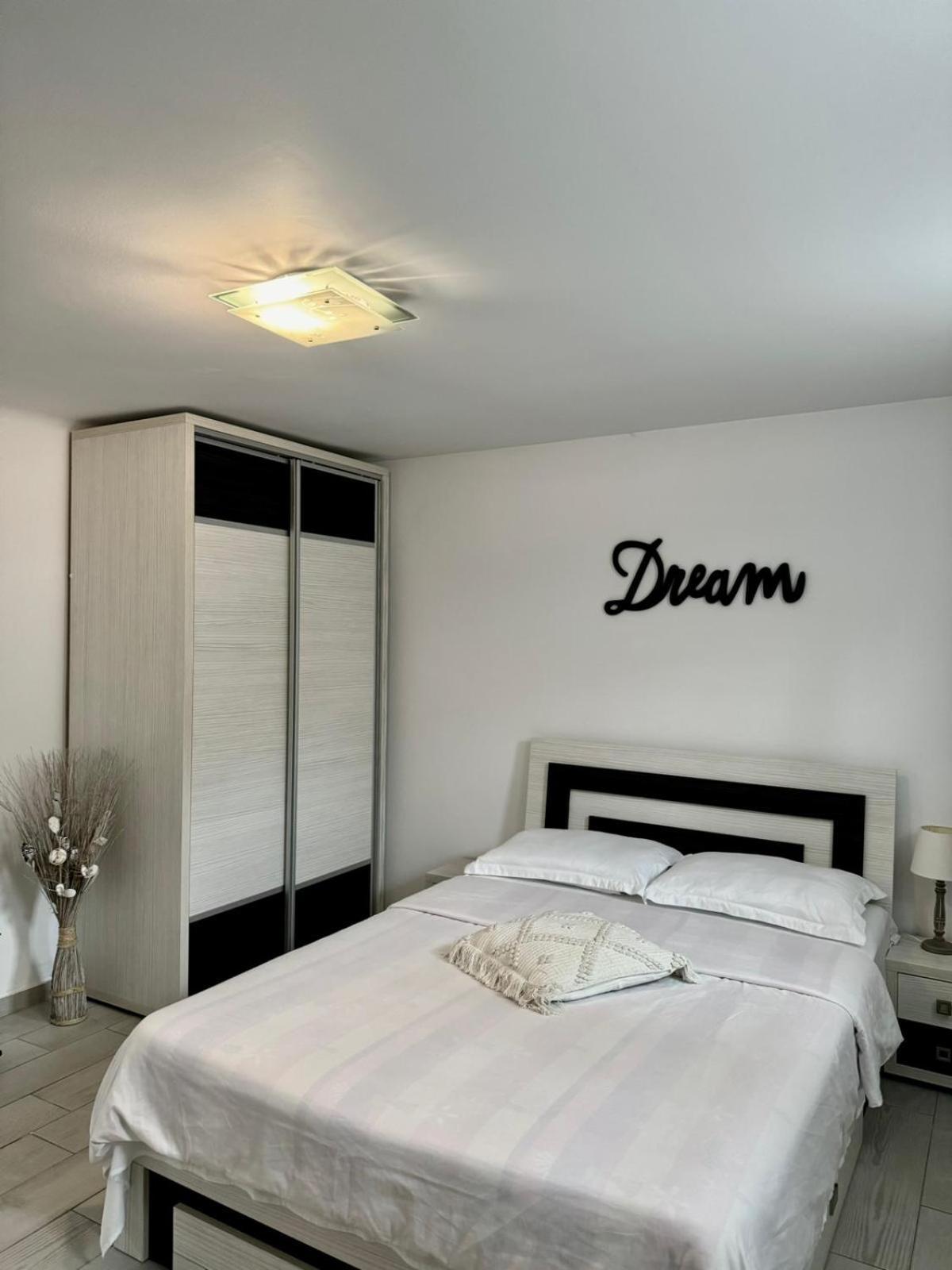 Apartament La Relax Braszów Zewnętrze zdjęcie